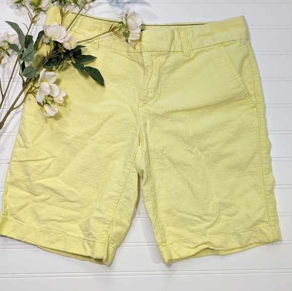 Tommy Hilfiger Preppy Yellow Textured Longer Length Shorts - Picture 1 of 4
